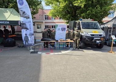 PROMOCJA VI LO W GNIEWKOWIE